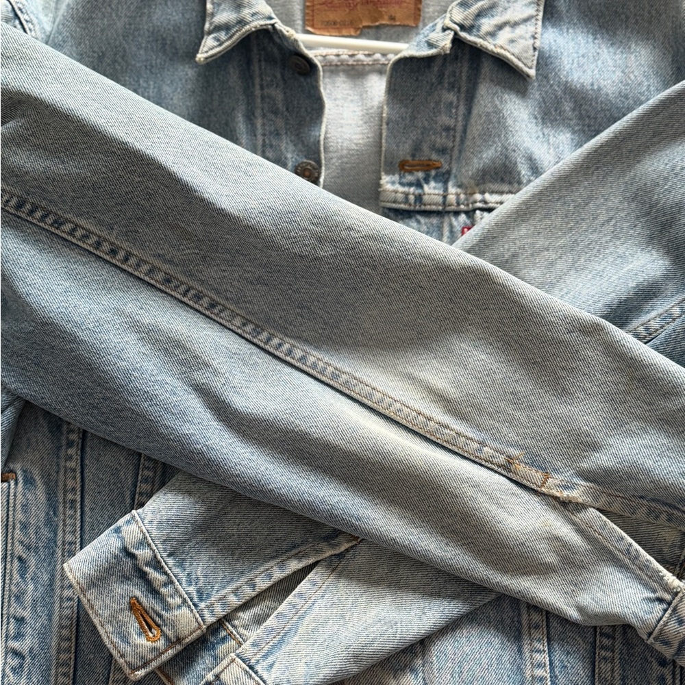 Vintage Levi’s Jean Jacket - Picture 5 of 10
